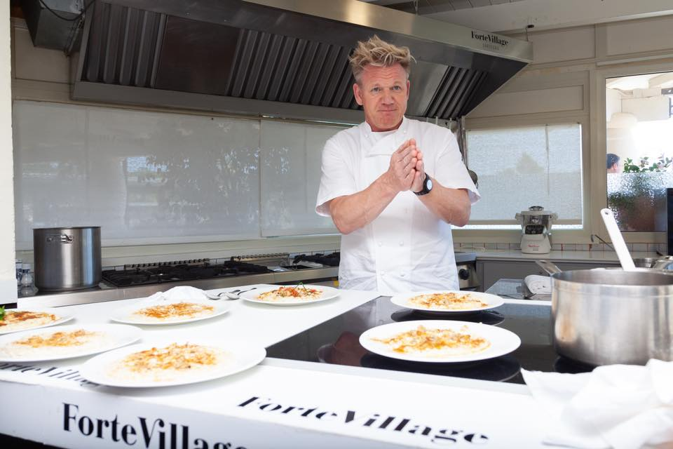 Motivul pentru care celebrul bucătar și realizator de emisiuni, Gordon Ramsay, a fost nevoit să slăbească peste 20 de kilograme: „Tatăl meu a murit…”
