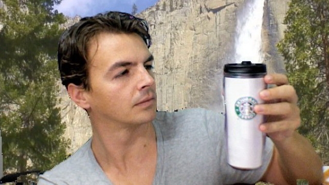 Romanul care a stat trei zile pe o insula cu Tom Cruise a petrecut de Revelion in Dubai. Vezi cum