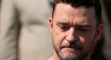 Imaginile scandaloase din timpul arestării lui Justin Timberlake. Cântărețul era sub influența băuturilor alcoolice