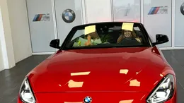 Simona Halep, cadou de senzație din partea BMW. Cât costă mașina primită de jucătoarea de tenis