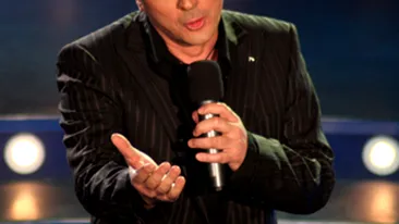 VIDEO Marcel Pavel se apara dupa ce a facut praf imnul national! Citeste aici explicatia halucinanta a artistului!