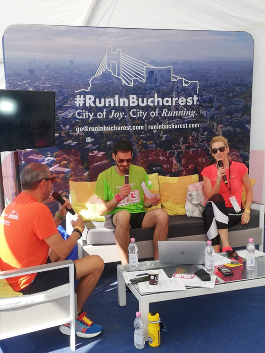 George Burcea și Sonia Argint, în timpul interviului de la maratonul pentru cauze nobile