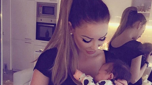 BIANCA DRĂGUŞANU a dezvăluit când va avea loc botezul fiicei sale!