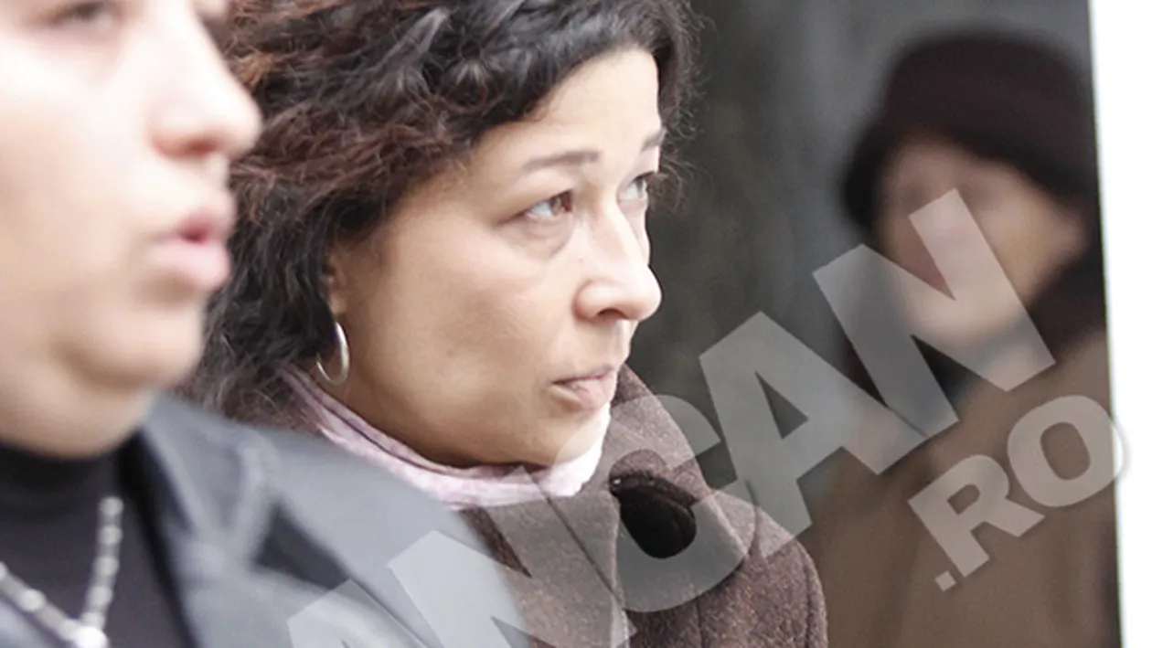 Intalnire de grad 0 la sicriul lui Serban Ionescu! Presupusa amanta a venit pentru prima data la capela. A dat nas in nas cu Magda