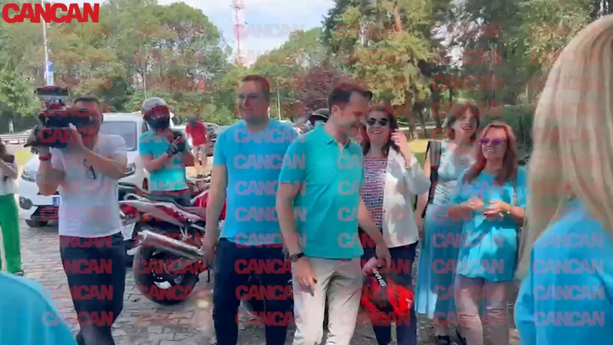 Sebastian Burduja a venit pe motor, la secția de vot / sursă foto: Cancan.ro