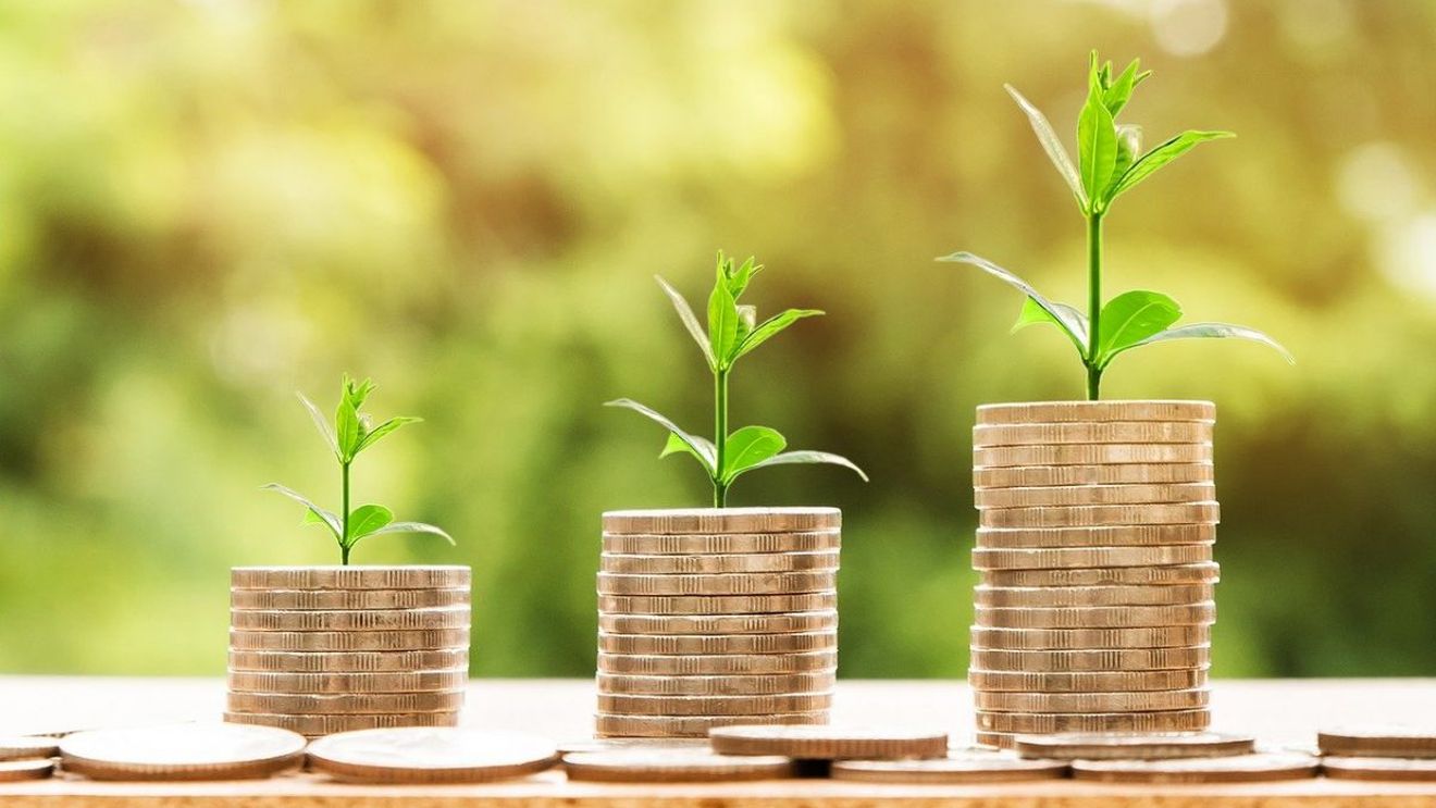 Cu cât va crește salariul minim pe economie de la 1 ianuarie 2022