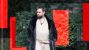 Sunt imaginile toamnei: Florin Salam a defilat în ”cartierul milionarilor” precum celebrii rapperi din SUA! I-a spart!