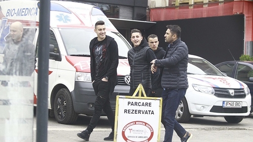Am aflat ”mutarea verii”: Mutu & Negoiţă i-au găsit înlocuitor lui Contra! L-am filmat pe NOUL ANTRENOR DE LA DINAMO, la discuţii pe şest cu Filip, Nistor & co.