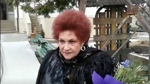 Elena Merişoreanu  a spus adevărul despre poza făcută Ilenei Ciuculete în coşciug!