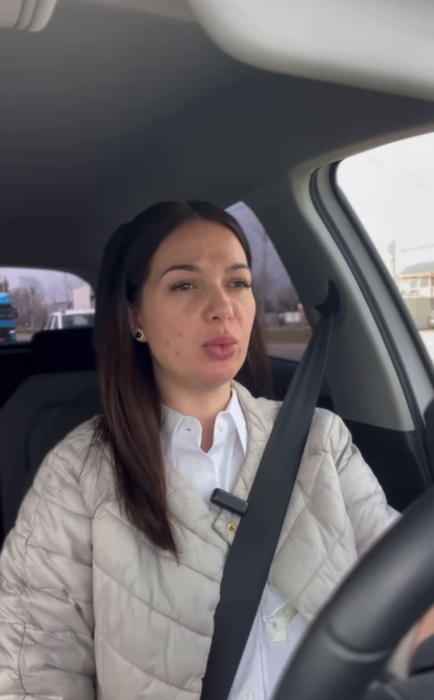 Deea Maxer are probleme cu acneea/ Sursa foto: Instagram