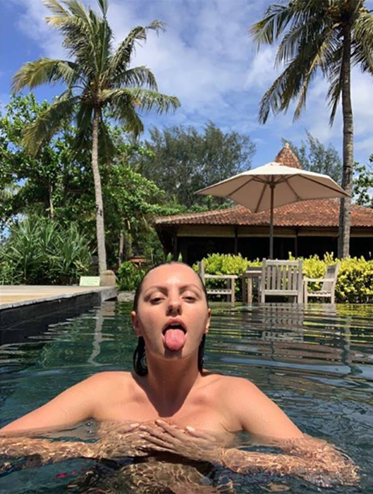 Vulgaritate maximă! Alexandra Stan, scene interzise minorilor