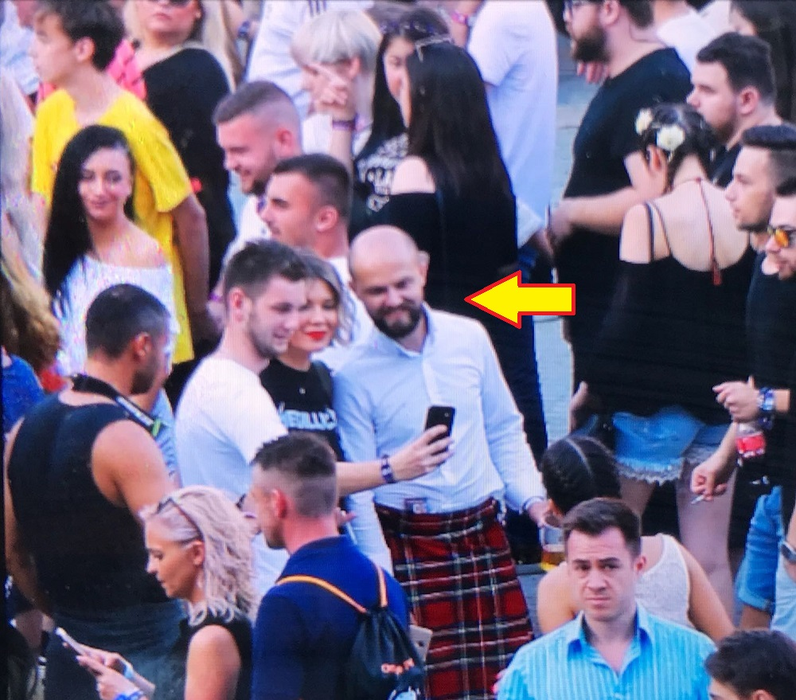 Gina Pistol, cu vânătăi pe corp la Untold. Iubita lui Smiley s-a pozat cu un bărbat care purta kilt