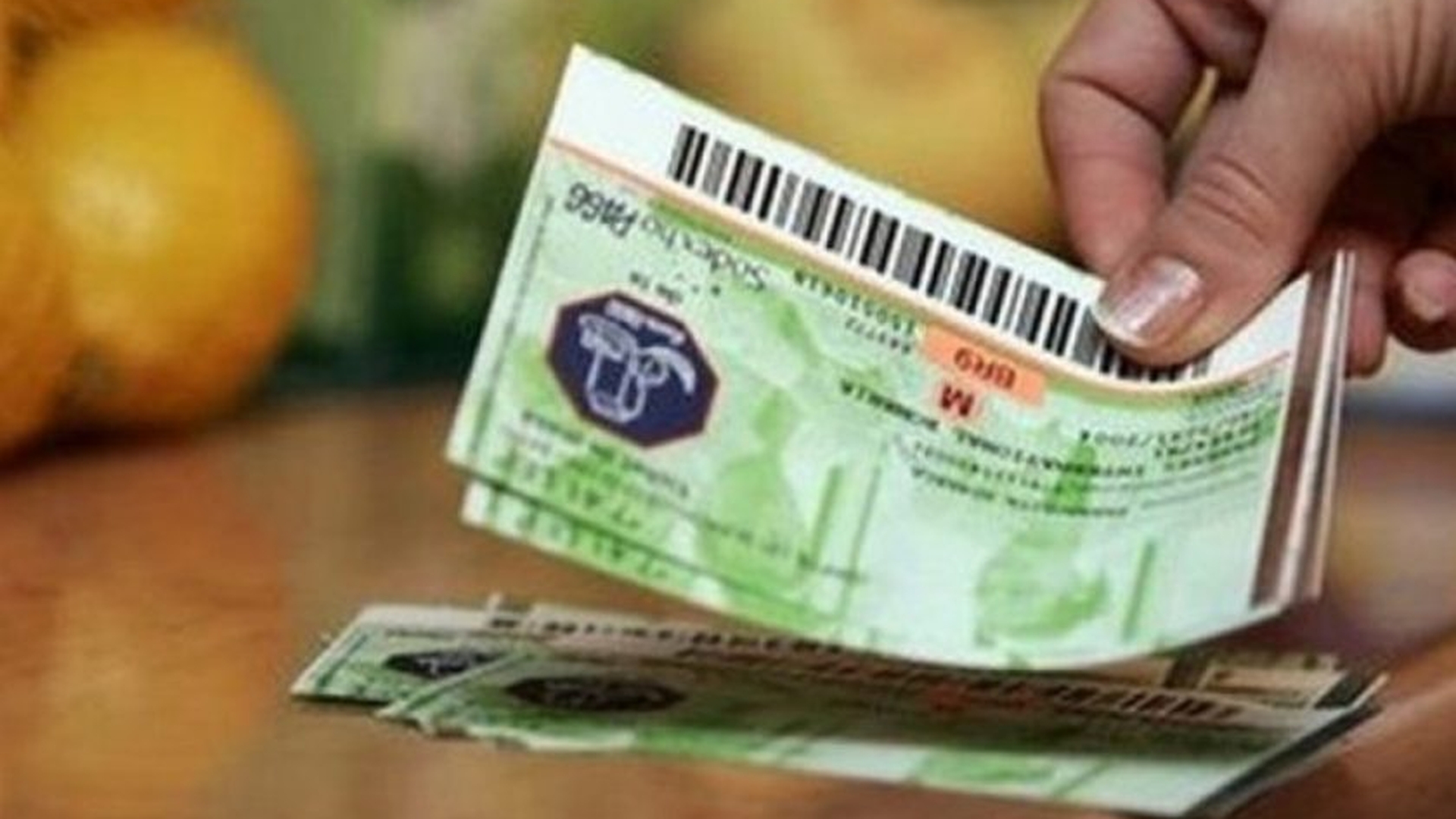 Cine va primi vouchere pentru alimente. Când vor fi livrate și ce putem cumpăra cu ele
