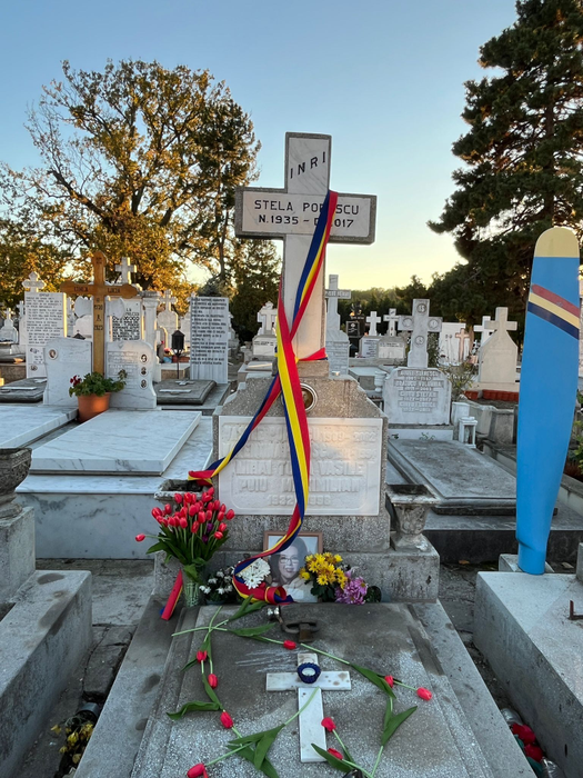 EXCLUSIV | Cum a ajuns să arate acum mormântul Stelei Popescu de la Cernica, la 8 ani de la moartea regretatei actrițe