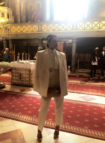 Florin Salam, apariție de senzație la botezul nepotului! Artistul a venit cu decapotabila și a împărțit bani în stânga și-n dreapta