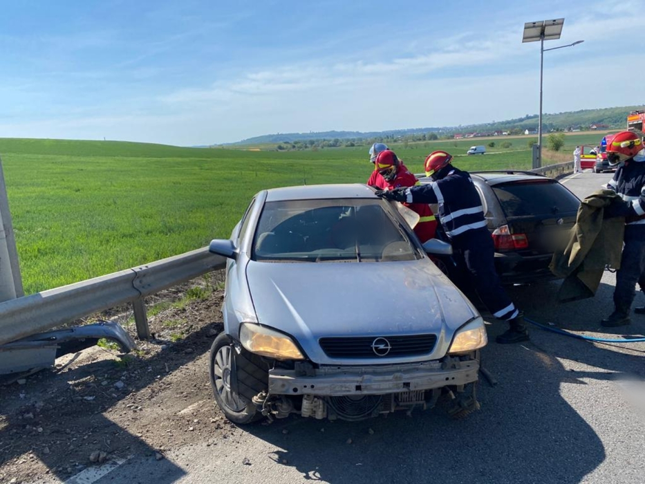 Persoană rănită într-un accident produs în centrul Capitalei. A fost nevoie de intervenția descarcerării. VIDEO