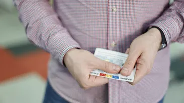 Actele de care ai nevoie pentru a-ți schimba buletinul expirat în 2023. Ce taxe ai de achitat