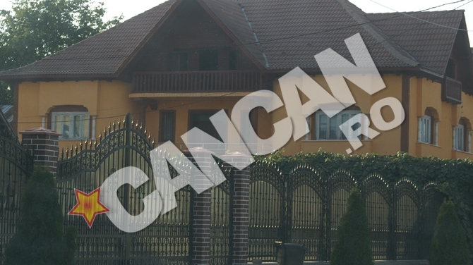 Romii din Meteor vor sa-si vanda palatele din cauza datoriilor enorme la stat
