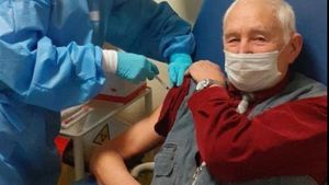 Povestea veteranului de război de 91 de ani care s-a vaccinat anti-COVID a devenit virală