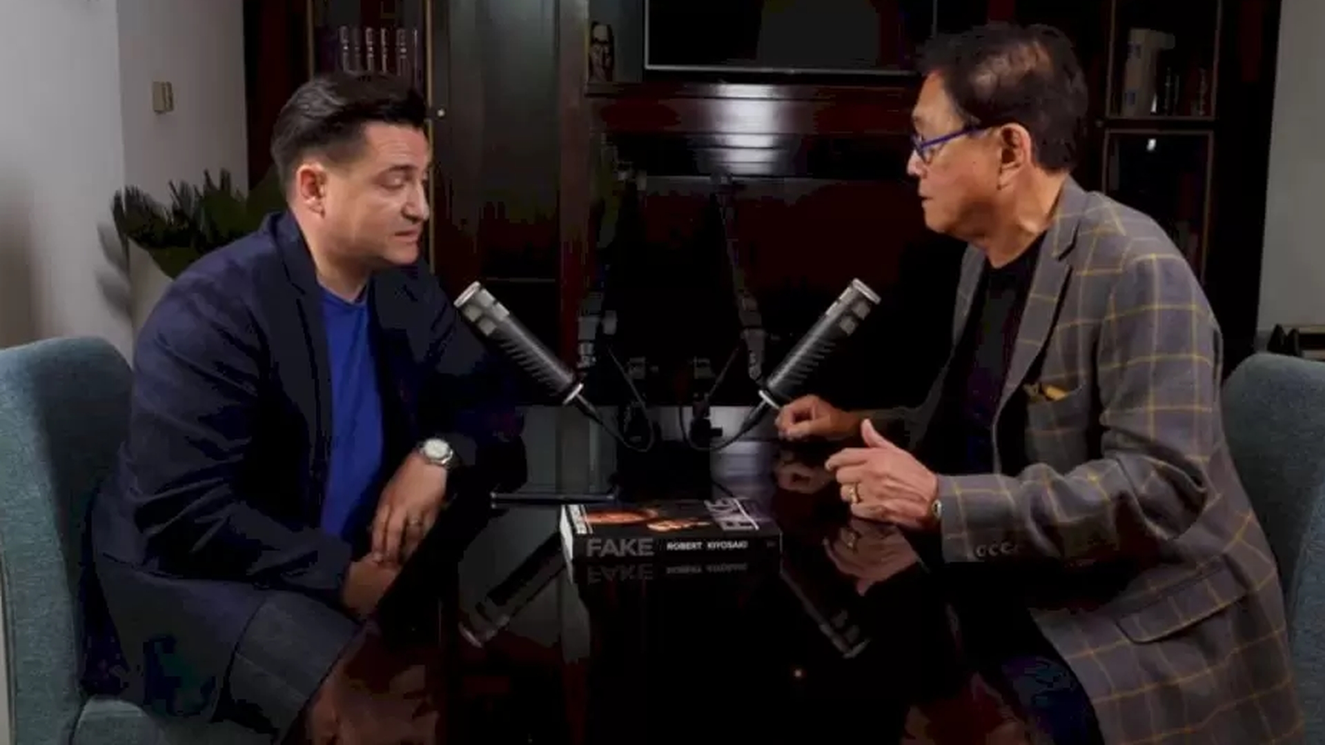 Un celebru investitor străin a fost pe cale să părăsească interviul lui George Buhnici „Îți poți face singur emisiunea ta stupidă” Ce l-a scos din sărite pe invitat | VIDEO
