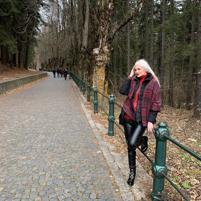Flavia Apostol cântărea în 2013 doar 35 de kilograme. Cum arată acum, după ce s-a îngrășat