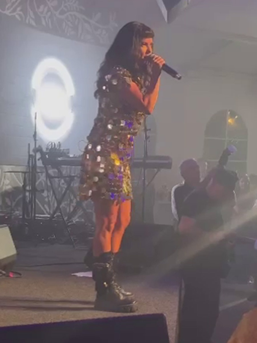 Inna cântă, în premieră, la o nuntă