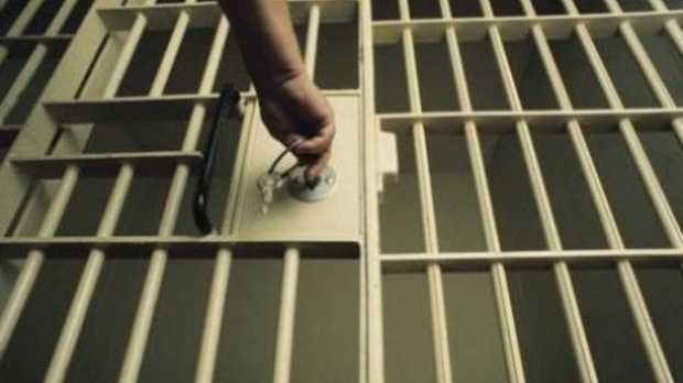 Oana Neț, educatoarea care și-a omorât fetița de 4 ani, a cedat în celulă! Ce a putut să facă mama criminală