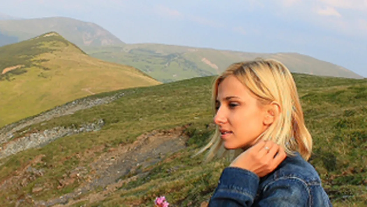 Dana Rogoz: Mi-am propus vara asta sa ma plimb cat mai mult prin tara noastra