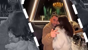 Pescobar a sărutat cu patos o focoasă la ceas de seară! Una-i “mamă la copii”, alta-i “pofta inimii”