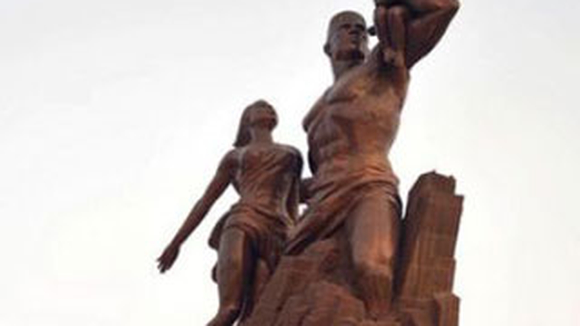 Africa are propria "Statuie a Libertatii". Monumentul a costat peste 20 de milioane de dolari
