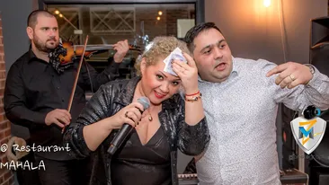 Minodora, cu bani pe frunte! Imagine fabuloasă cu celebra cântăreaţă