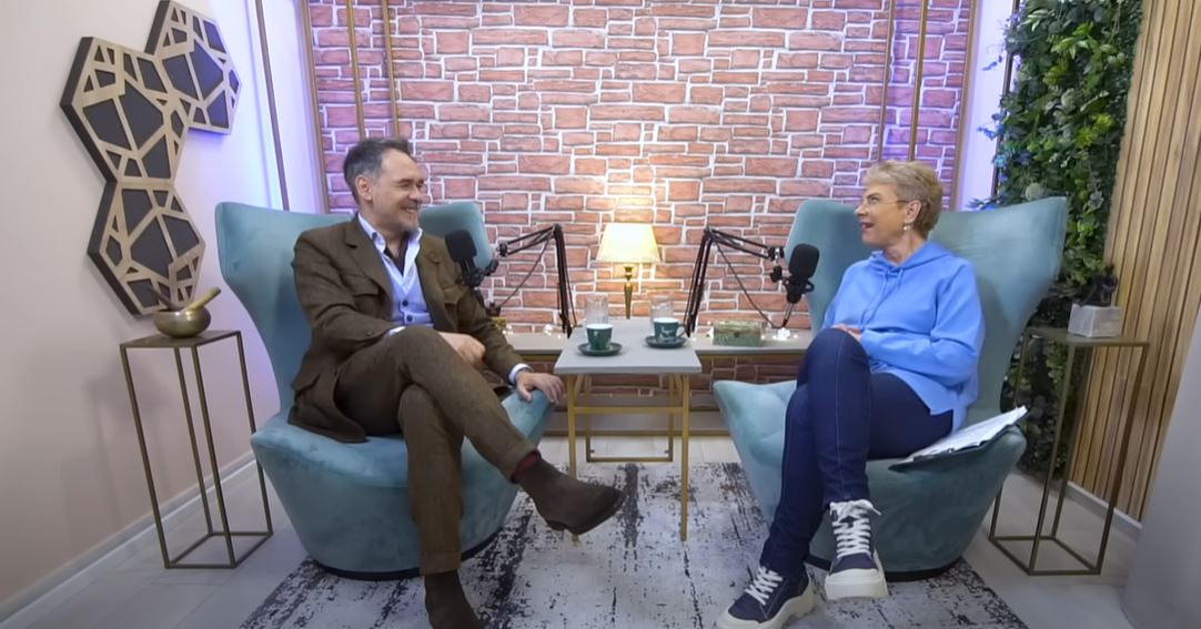 Răzvan Simion s-a „pocăit”! S-a lăsat de fumat după 28 de ani, a renunţat la zahăr şi nu numai