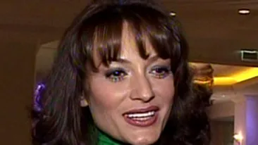 Anca Turcasiu se machiaza doar pentru ca i-o cere meseria! Nu-mi place deloc, nu pot sa suport fardul!