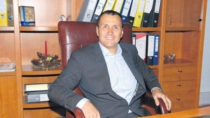 ”Regele” din umbră al imobiliarelor susţinea, nu demult, că oameni importanţi din România au plănuit asasinarea lui. Vecinul multimilionar al lui Iohannis şi-a lichidat tot şi a ”dispărut” în America! 