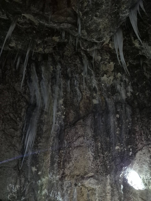 Sursa foto: Facebook Peştera Ialomiţei - Bucegi