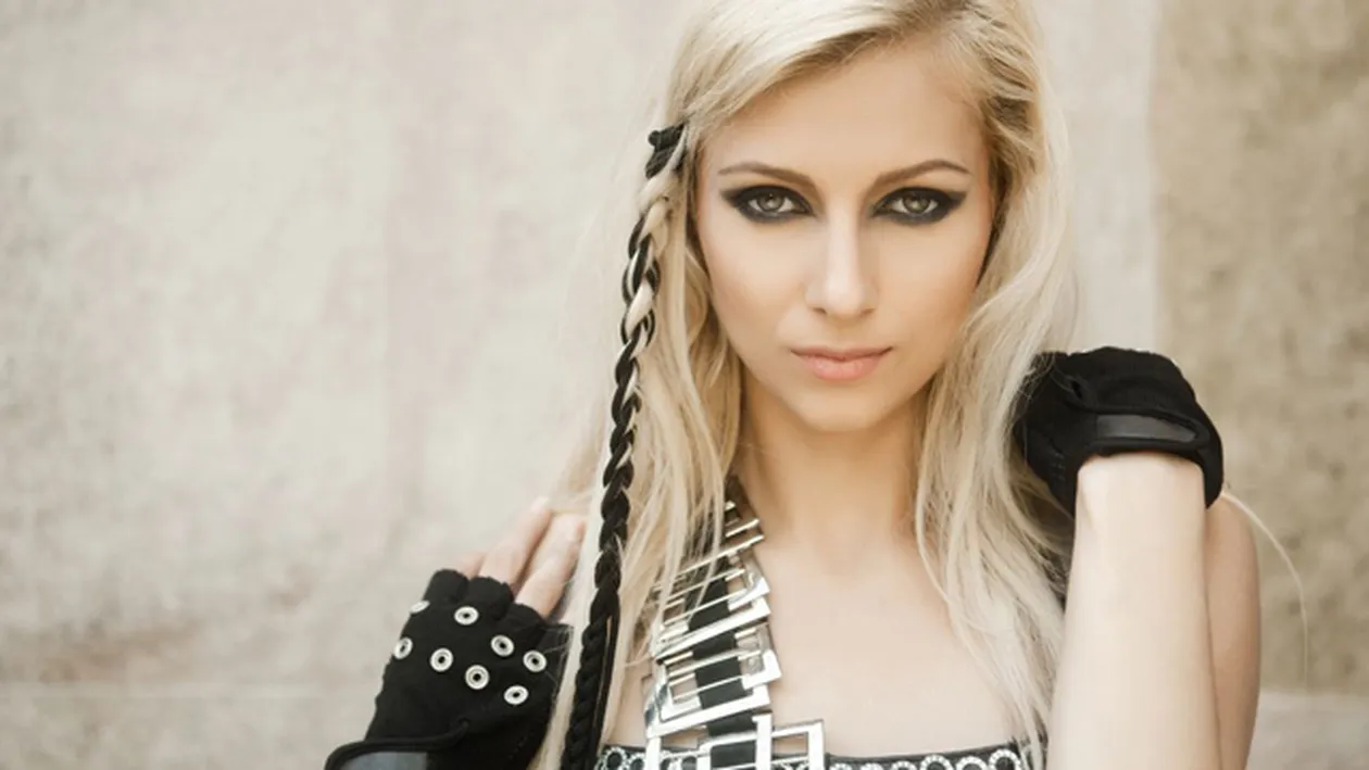 Lacrimi de durere pentru Lora! Se roaga zi si noapte la Dumnezeu! Vreau ca acest cosmar sa ia sfarsit