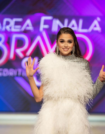 Alexandra Ungureanu a câştigat Bravo, ai stil! Celebrities! Prima reacţie după ce a luat 100.000 de lei de la Kanal D
