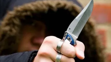 Stare de alertă la Snagov! Un tânăr a fost prins înarmat în faţa unui liceu