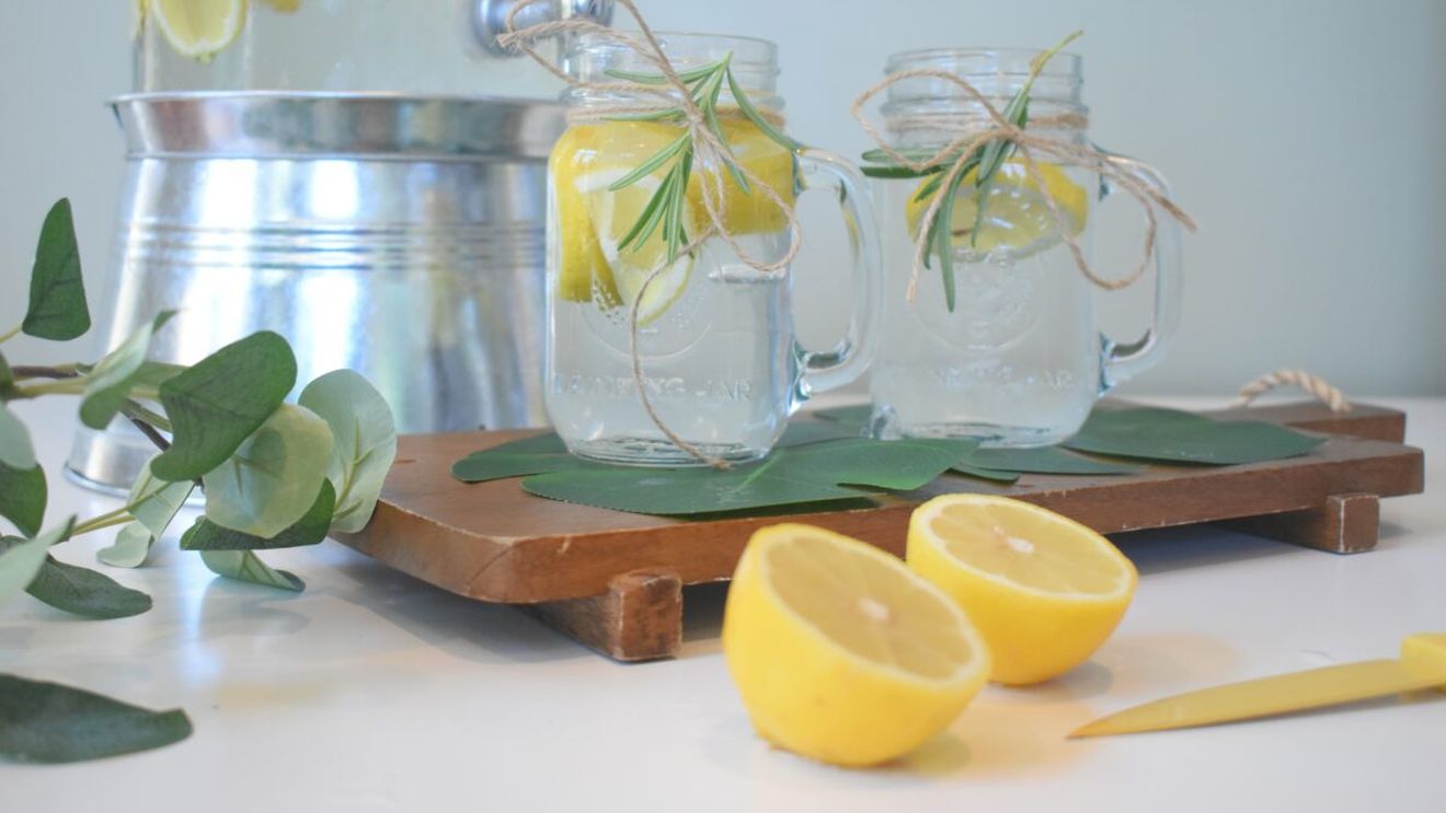 Abdomenul de urgenţă, cu o băutură simplă! Te scapă de grăsimea de pe burtă şi acţionează în timpul nopţii