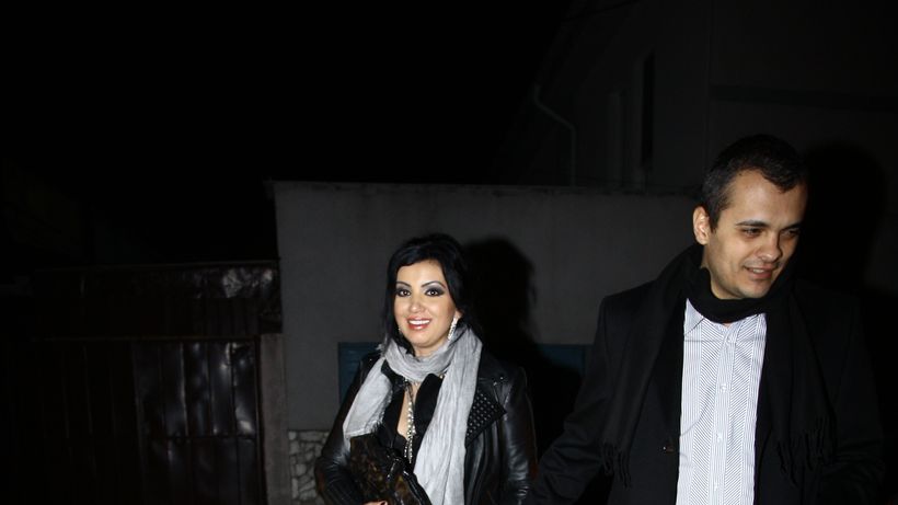 Gata, l-a uitat pe Prigoana! Bahmu s-a rupt in figuri, in club, pe manelele lui Salam, si s-a giugiulit toata noaptea cu Mihai!