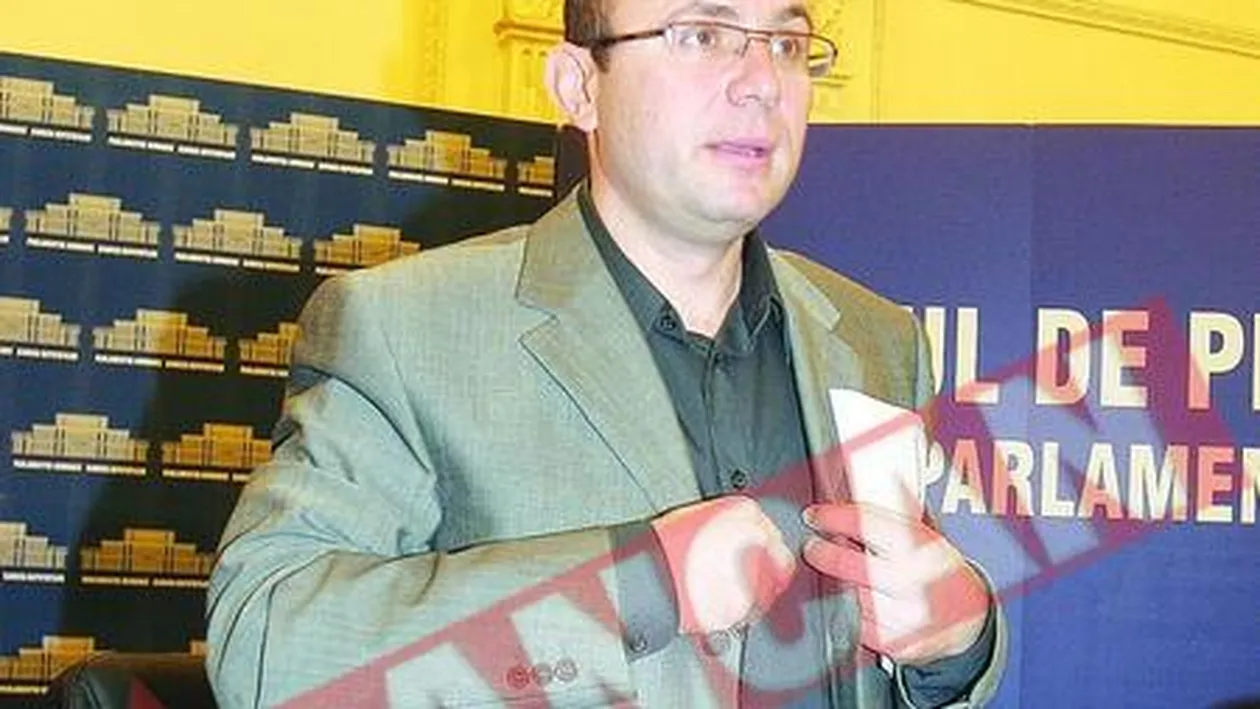 PIN: Basescu a inventat listacii penali