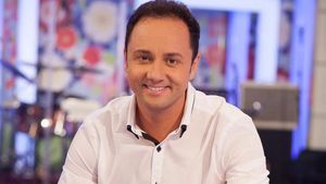 Măruţă s-a făcut băiat de cartier! Vezi cu cine s-a anturat moderatorul pentru o partidă de poker!