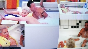 Rodrigo Alves, cel supranumit „Păpușa Ken”, filmat în cadă alături de un alt bărbat!