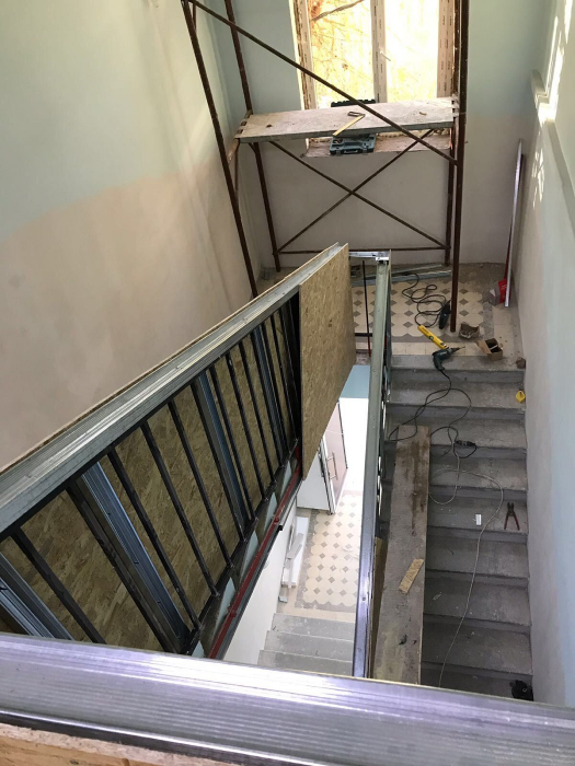 Şantierul de la spital, posibil datorită tinerilor care s-au săturat să aştepte "minuni"