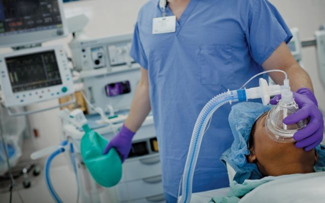 Medicii i-au extirpat splina fetei bătute de iubitul ei