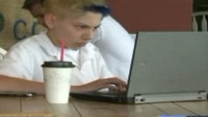 Baiat de 13 ani, interogat de Serviciile Secrete americane dupa ce a postat un comentariu pe Facebook