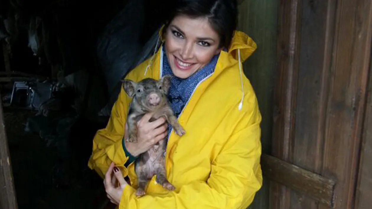 A SOCAT pe toata lumea! Cum arata Alina Puscas la doua saptamani dupa ce a NASCUT!