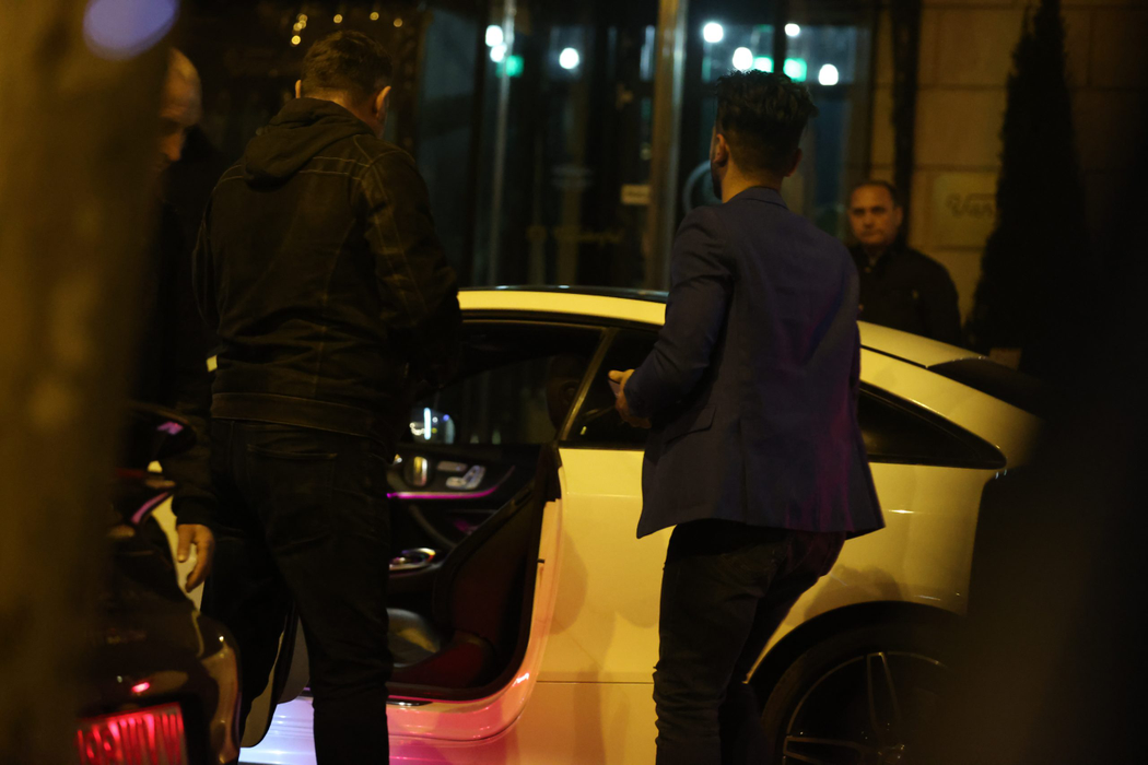 Prietenul lui Burada merge să-i vadă bolidul de lux