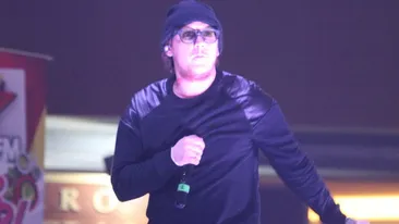 What's Up pare urmarit de ghinion. Dupa ce si-a rupt piciorul in gard, artistul a patit-o din nou. E de rasu'-plansu'!