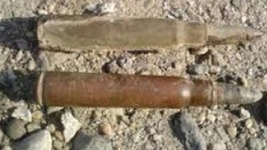 O cutie cu aproape 1.400 cartuse de razboi a fost gasita intr-o curte din Arges